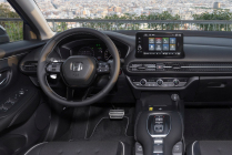 Comment fonctionnent les limiteurs de vitesse obligatoires introduits par l'UE en juillet dernier ? Ils n'apparaissent que maintenant dans les premières voitures - 3 - Honda ZR-V 2023 oficialni 03