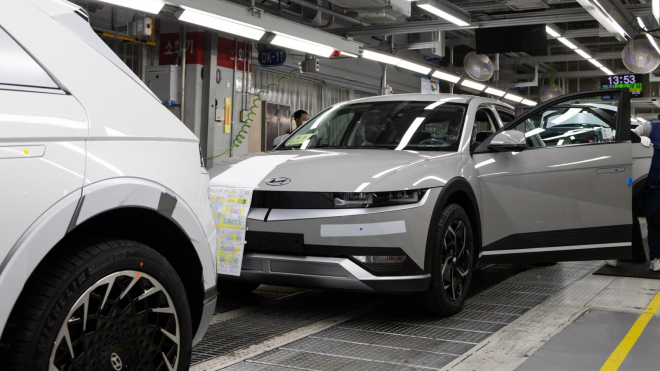 Dělníci v továrně Hyundai jdou do stávky, chtějí - čtete správně - vyšší věk odchodu do důchodu