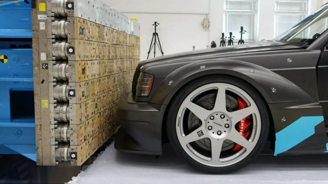 Zakladatel AMG musel nechat 60krát nabourat své nové auto, aby mohl poslat do prodeje pouhých 100 kusů