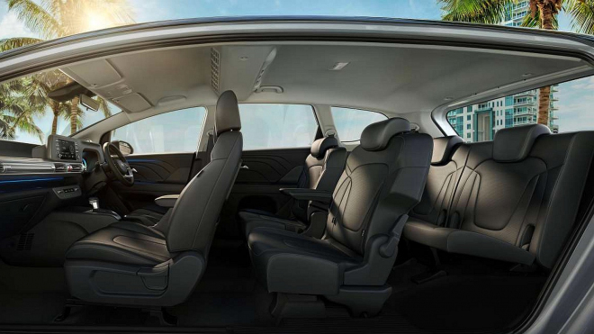 Levné rodinné Hyundai pro 7 dostalo s faceliftem až brutální vzhled, při ceně od 340 tisíc Kč mu ale nikdo nic vyčítat nebude