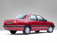 Voiture de l'année 1988, la légendaire Peugeot 405 touche enfin à sa fin. Elle est restée en vente jusqu'au dernier moment grâce à des prix fabuleux - 4 - IKCO Peugeot Pars ilu 04