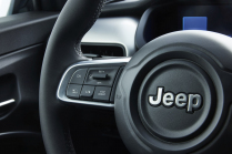 La version à combustion interne de la Jeep électrique, qui n'était pas prévue à l'origine, sera également vendue en République tchèque, à un prix inférieur de 410 000 euros - 5 - Jeep Avenger 2023 12 Turbo spalovaci engine dalsi trhy 05
