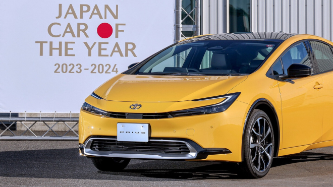 La Toyota hybride est la voiture japonaise de l'année et écrase les Européennes électriques avec une différence de classe.