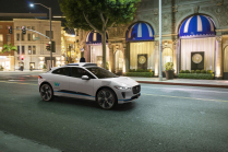 Un prototype de voiture à conduite autonome a été reconnu, mais a écrasé et tué un chien. 1 - Jaguar I-Pace Waymo 2018 nouvelle photo 01