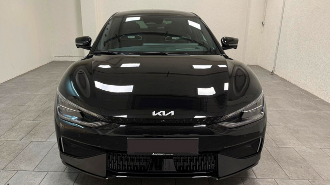 Elektrická Kia se zrychlením supersportů nepřestává ruinovat majitele, dvouletá auta s mrzkým nájezdem se prodávají za míň než polovinu