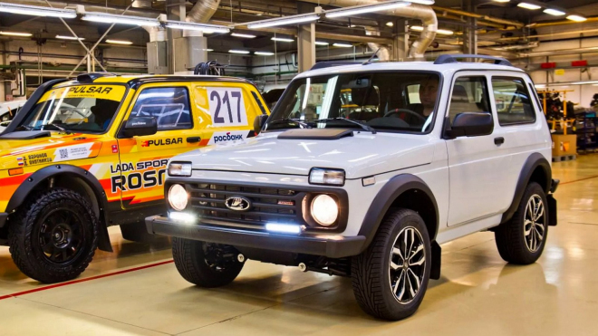 Lada odhalila dynamiku své vůbec první ostré Nivy. Jako BMW X3 M zrovna nejede, i tak je citelně rychlejší než standard