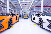 Les employés de Lamborghini peuvent parler des emplois de rêve, reconnaître la semaine de travail de quatre jours, tout en obtenant une augmentation - 1 - Lamborghini travaille en 2023 illustration photo 01