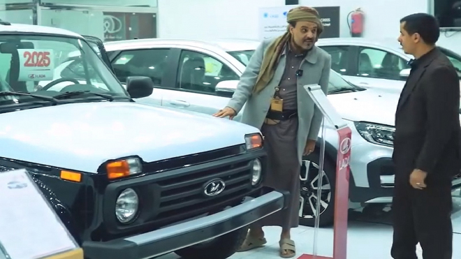 Lada začala prodávat svá auta v jedné z nejnebezpečnějších zemí světa, i to je její náhrada za zakázané evropské trhy