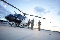Les hélicoptères de la police de Los Angeles produisent autant d'émissions en un an qu'une voiture ayant parcouru 30 millions de kilomètres. C'est juste une comparaison d'échelle - 1 - LAPD Air Support Division illustration photo 01