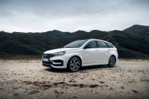 Lada revient sur le marché avec son meilleur modèle sportif, même en deux versions - 4 - Lada Vesta Sportline 2023 first set 04