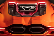 L'intérêt pour la nouvelle Lambo montre à quel point les nouvelles voitures se sont éloignées de l'imagination des gens, ils sont descendus sur le moteur V12 comme des guêpes sur des bonbons - 8 - Lamborghini Revuelto 2023 first kit 28