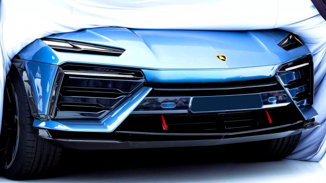 Lamborghini definitivně odpískalo svůj první elektromobil. &bdquo;Zájem o něj je skoro nulový,&rdquo; říká šéf