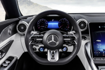 Mercedes enthüllt die traurige Realität eines scharfen niedrigeren Modells, nachdem jahrzehntelang eine Tradition von Grund auf neu aufgebaut wurde – 19 – Mercedes-AMG SL43 2022, erster Satz 19