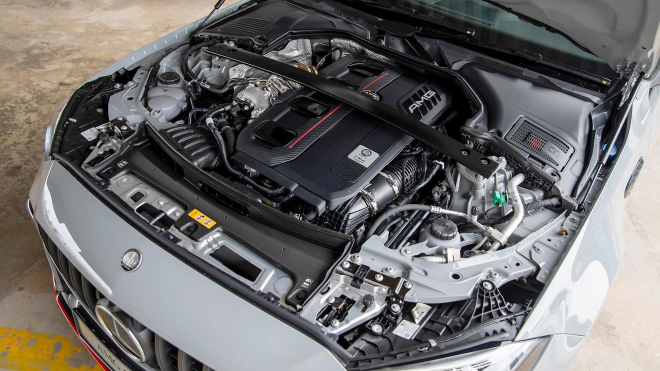 Mercedes už skoro prosí zákazníky, aby si koupili jeho nesmyslný čtyřválcový C63 od AMG. Někde slevil dalších 280 tisíc, je levnější než M3