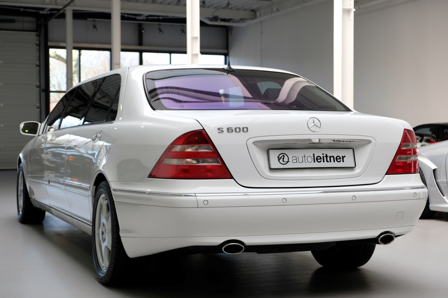 Jedna Z Nejluxusnejsich Nemecky Limuzin Je Po 19 Letech Stani Na Prodej Jen S 300 Km Autoforum Cz