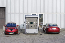 La borne de recharge mobile montre parfaitement l'absurdité de la protection des voitures électriques, c'est le non-sens au carré - 2 - Me Energy Rapid Charger 150 illustrative photo 02