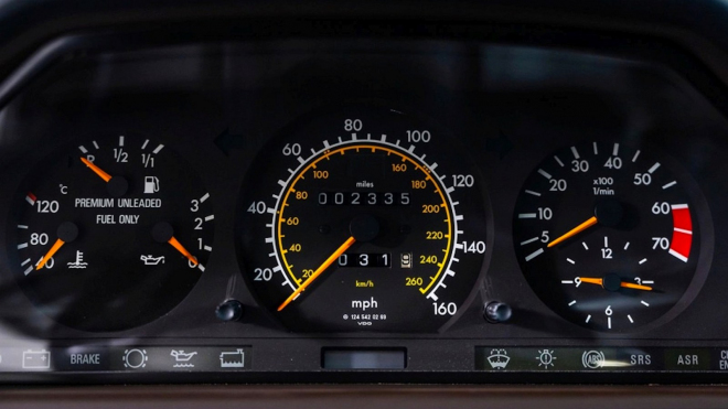 Dodnes sotva jeté &bdquo;poloviční Porsche&rdquo; z kolekce nejslavnějšího sběratele Porsche se prodalo za peníze, jaké za tohle auto ještě nikdo nedal