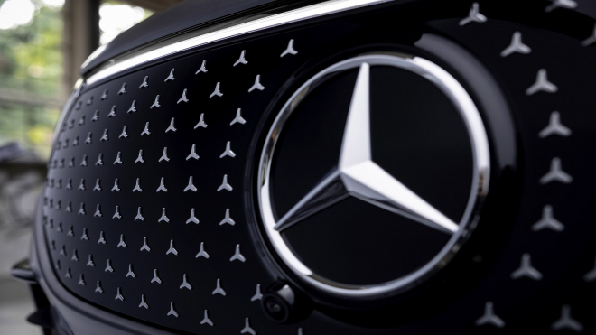 Prodeje Mercedesu se dál propadají hrozivým tempem, zoufalému obratu vedení se nelze divit