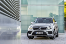 Il est possible d'acheter des SUV de luxe autrefois coûteux à bas prix comme voitures d'occasion après quelques années, il suffit de faire attention à leurs talons d'Achille - 7 - Mercedes-Benz GLE 2016 Official Kit 24