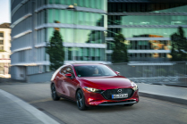 Le moteur diesel à essence révolutionnaire de Mazda tombe dans l'oubli, les Japonais l'ont encore une fois pris à contre-pied - 1 - Kit officiel SkyActiv-X de la Mazda 3 2019 01