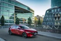 Le révolutionnaire diesel à essence de Mazda tombe dans l'oubli, les Japonais le prennent encore une fois à contre-pied - 5 - Mazda 3 2019 SkyActiv-X official kit 05