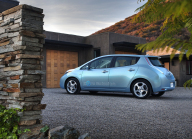 Les voitures électriques modernes d'occasion peuvent être achetées à partir de 130 000 euros, mais les batteries de remplacement sont si chères que les constructeurs automobiles refusent d'en parler - 2 - Problèmes de batterie de la Nissan Leaf 2011 02