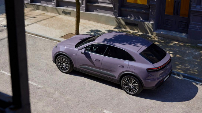 La nouvelle Porsche Macan a complètement révélé la fuite de l'extérieur et de l'intérieur. Quoi qu'il en soit, il a perdu une partie de son sens.