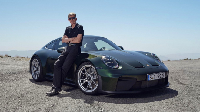 Tohle je asi poslední Porsche, pod které se podepíše mistr světa v rallye. Dál nemá turbo ani hybrid, dostalo i zadní sedadla