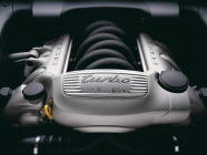 Un Ukrainien a introduit un moteur 1.9 TDI avec une boîte de vitesses manuelle dans une Porsche. 6 - Porsche Cayenne I 955 Turbo illustratni 06