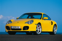 La voiture ancienne la plus désirable est une voiture dont le constructeur ne montre pas son dos aux clients, les autres devraient en tirer une leçon - 7 - Porsche 911 Turbo 996 oficialni 01