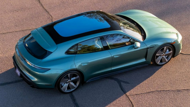 Další majitel elektrického Porsche poznal, jak krutě ztrácí hodnotu, každý ujetý kilometr ho vyšel na 1 817 Kč