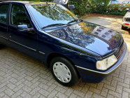 Personne ne veut plus de la voiture de 1988, mais le propriétaire refuse d'offrir la moindre couronne - 1 - Peugeot 405 SR II 1994 novy sale 01