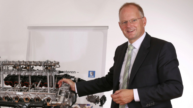 Profesor z KIT a expert přes motory osvětlil, proč německé automobilky vsadily vše na jednu kartu bez plánu B. A teď s ním stejně musí přijít