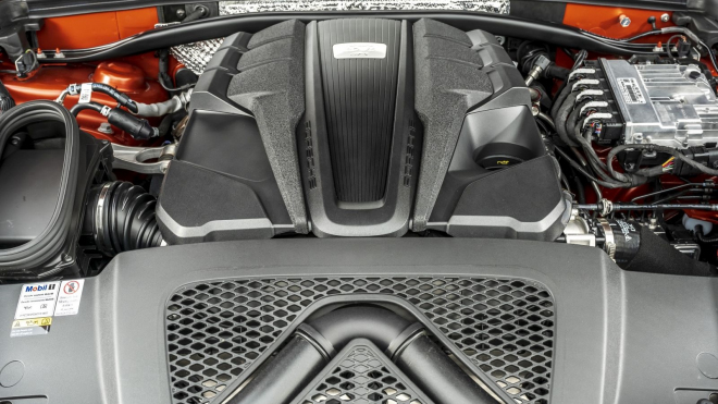 Porsche chce po fiasku elektrického Macanu vrátit spalovacích motory i přímo jemu, je s tím ale zoufale pomalé