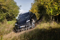 La Porsche Macan électrique sera un non-sens. Avec jusqu'à 610 ch, plus de 2,3 tonnes et l'équivalent d'un réservoir de 25 litres, il n'ira nulle part - 10 - Porsche Macan EV 2023 prototype 10