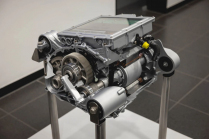 La Porsche Macan électrique sera un non-sens. Avec une puissance de 610 ch, plus de 2,3 tonnes et l'équivalent d'un réservoir de 25 litres, il n'ira nulle part - 18 - Porsche Macan EV 2023 Prototype 18