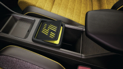 La nouvelle Renault 5 déborde d'idées, cachant à l'intérieur des gadgets comme ce sélecteur de vitesse. Mais cela ne suffit pas au succès - 6 - Renault R5 E-Tech 2024 interior details 06