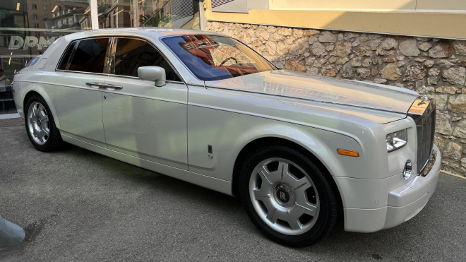 První moderní Rolls-Royce Phantom dnes můžete mít překvapivě levně, pro první majitele je finanční katastrofou