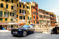 Quelqu'un a fait construire une Rolls-Royce de style Fiat, a donné les commandes habituelles le coffre - 4 - Rolls-Royce Phantom Inspired by Cinque Terre first 04