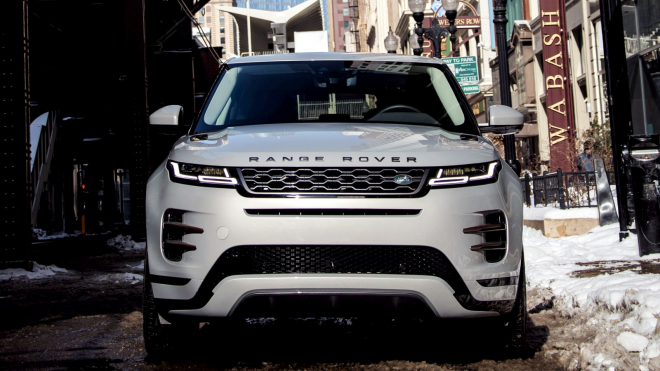 Kapitulace: Land Rover zlevnil svá auta až o 60 procent na 560 tisíc, aby něco prodal. V Číně je teď originál levnější než napodobenina &bdquo;z Temu&rdquo;