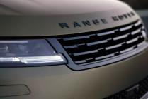 Les Britanniques avaient dit qu'ils ne vendraient que des voitures électriques, mais ils viennent de dévoiler la voiture à combustion interne la plus puissante de leur histoire - 5 - Range Rover Sport SV 2023 first kit 05