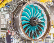Ni d'avions. Rolls-Royce vend sa division électrique et ne voit l'avenir que dans les moteurs à combustion interne - 3 - Rolls-Royce UltraFan 2023 first kit 08