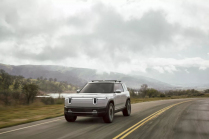 Rivian, en difficulté, a dévoilé son avenir, y compris l'étrange Lancio-Nivo-Golf. Reste à savoir s'il vivra pour le voir - 1 - Rivian R2 R3 R3X 2024 first set 01