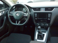 Une Skoda Octavia Combi 2.0 TDI à peine utilisée pour le prix d'une Fabia de base est probablement la meilleure voiture pour les temps difficiles - 6 - Skoda Octavia III Combi 20 TDI Style nejeta sale 06