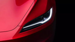 Tesla a lifté la Model 3 et a réalisé l'impossible, l'intérieur semble encore moins cher - 4 - Tesla Model 3 2023 facelift first kit 04