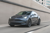 Morgan Stanley prévient que les voitures électriques perdent du terrain. En nommant ses plus gros problèmes, Tesla risque de se casser la figure - 1 - Tesla Model Y 2021 Advisory Kit 01
