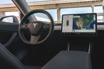 Tesla avait une équipe secrète dont le seul travail était de combattre les plaintes des clients concernant l'autonomie surestimée de ses voitures - 3 - Tesla Model Y 2021 Advisory Kit 12