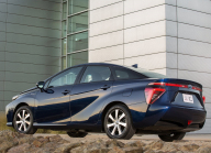 Les Toyota d'occasion séduisent par leur fiabilité, ce qu'il faut savoir sur les modèles les plus recherchés - 11 - Toyota Mirai 2015 illustratni foto 02