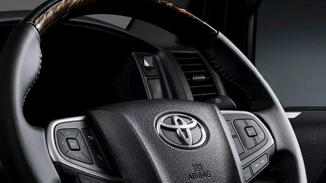 Toyota dál prodává auto, které začala nabízet už před 22 roky. A nekončí s tím, dopřála mu další facelift