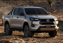 Toyota continue de marcher à contre-courant, un nouveau moteur diesel de 2,8 litres est mis en vente dans le monde entier - 1 - Toyota Hilux 2024 Australia facelift 01